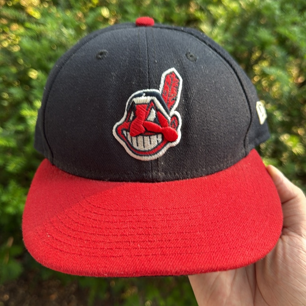 Early 2000’s Cleveland Indians Chief Wahoo Fitted Baseball Hat - Picture 2 of 7